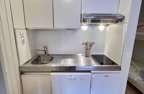 Le Cret Apartment | Sunny studio for 4 in Val d'Isère, pets allowed