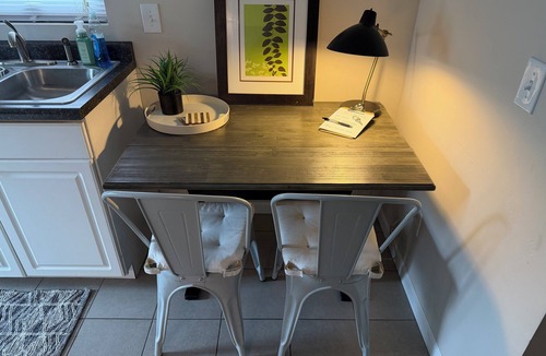Powderhorn Apartment | Sunny Studio Hideaway- Minneapolis Lakes Area!