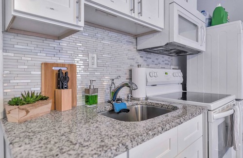 Tampa Apartment | Sunny Tampa Home Near Downtown Stadiums