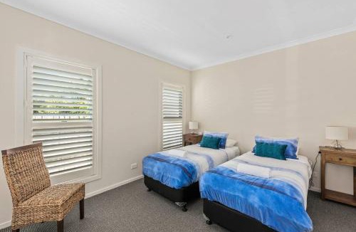 Huskisson Villa | Sunny Townhouse