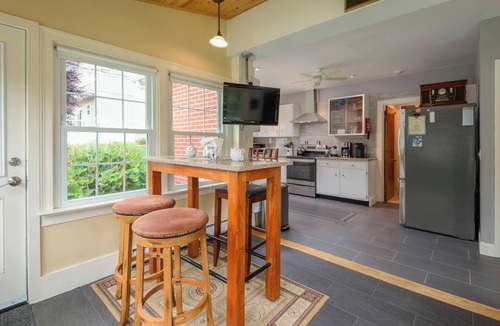 Wilmington House | Sunny & Tranquil Ranch Home, 3-2 Wilm & Philly