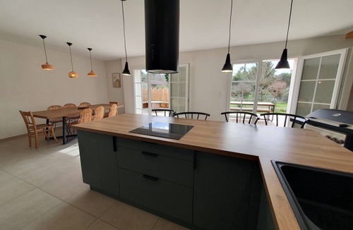 Sanguinet House | Sunny vacation home. Ideally located between lake, beach and forest.