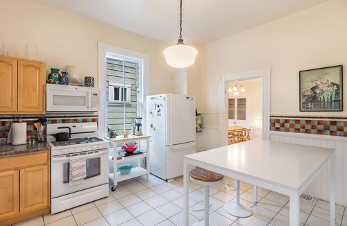 Noe Valley House | Sunny Victorian Home - Stylish, Comfy, Convenient