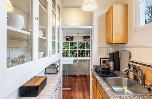 Noe Valley House | Sunny Victorian Home - Stylish, Comfy, Convenient