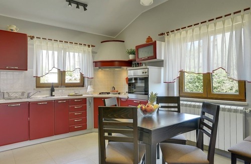 Barbariga House | Sunny villa 500 meters to beach with private pool