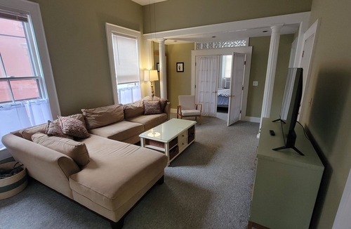 West End Apartment | Sunny West End 1 BR w/ High Ceilings & Parking