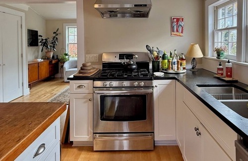 West Stockbridge House | Sunny West Stockbridge, Main floor Primary!
