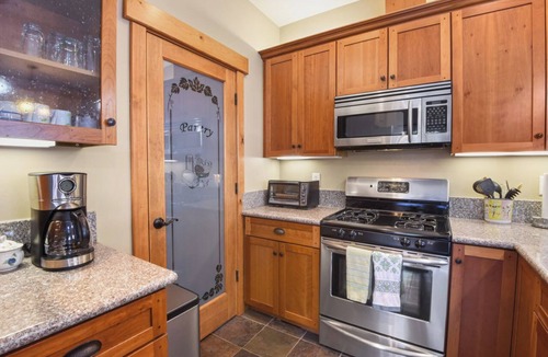 Tahoe Vista House | Sunny Woods Acres | Near Golf & Adventure Park