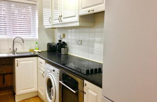 Godalming House | Sunnyhill