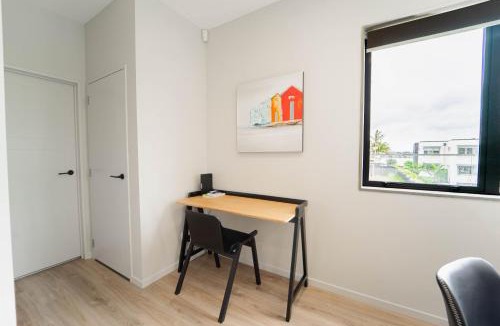 Sunnyhills House | Sunnyhills Viewside Town House