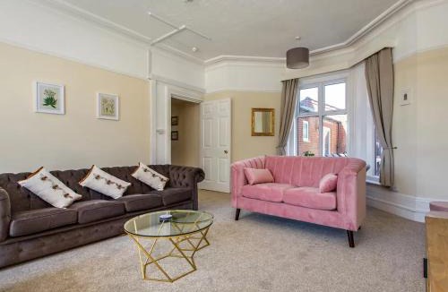 Buxton House | Sunnymeade