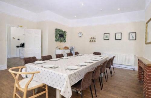 Buxton House | Sunnymeade