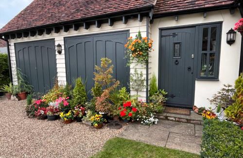 Howlett End Bed & Breakfast | Sunnyside Cottage