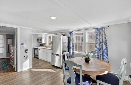 Matunuck House | Sunnyside Duplex