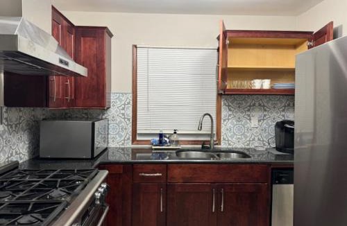 McHenry House | Sunnyside Rental