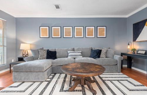 Bacliff Apartment | Sunnyside Retreat