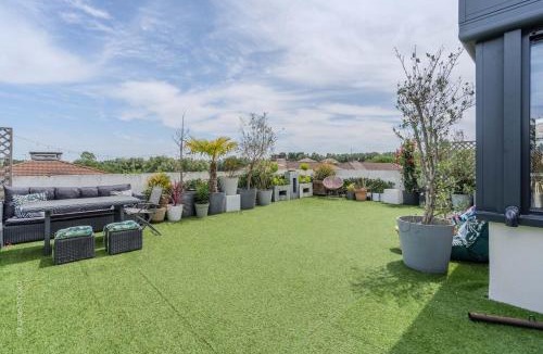 Bussy-Saint-Georges Apartment | Sunnyside Rooftop Disneyland Paris Bmyguest