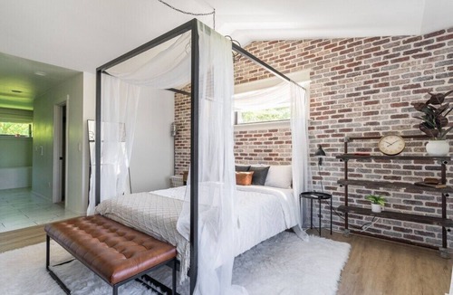 West Lake Stevens House | Sunnyside Sanctuary