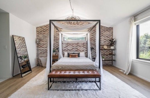 West Lake Stevens House | Sunnyside Sanctuary