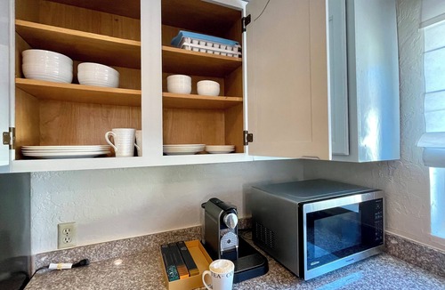 Sunnyvale West Cottage | Sunnyvale Cabin