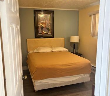 Ruthven Hotel | Sunparlor Motel