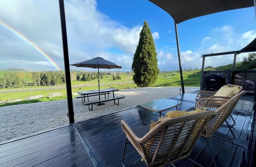 Hangatiki House | Sunrise, 2 Bed W/outdoor Bath