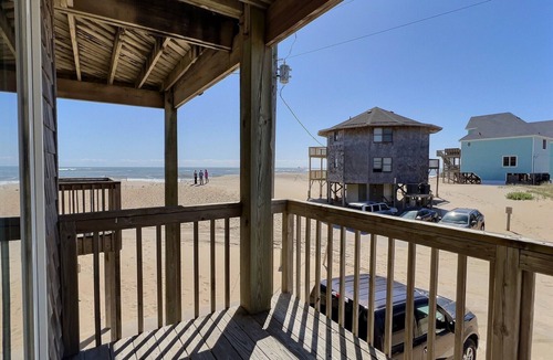 Buxton Cottage | Sunrise Cottage- Excellent Ocean Views- Steps to Beach- Community Pool