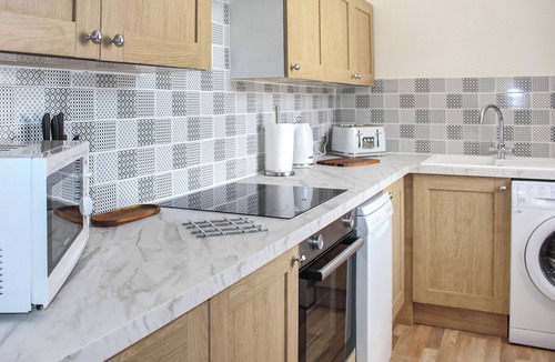 Llanddulas Cottage | Sunrise Cottage - UK35813