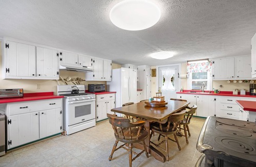 Standish Cottage | Sunrise cottage