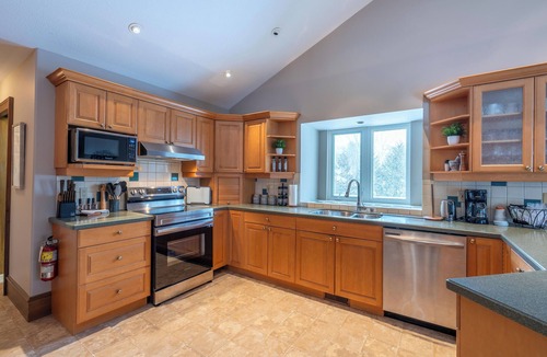 Port Stanton Cottage | Sunrise Cove, Bayview Wildwood Resort