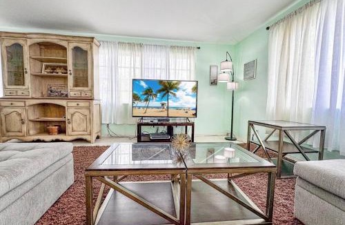North Beach Apartment | Sunrise Delight 2 min walk to Beach Essentials