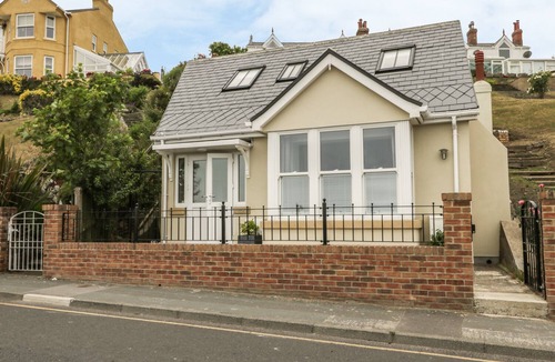 Muston Cottage | Sunrise