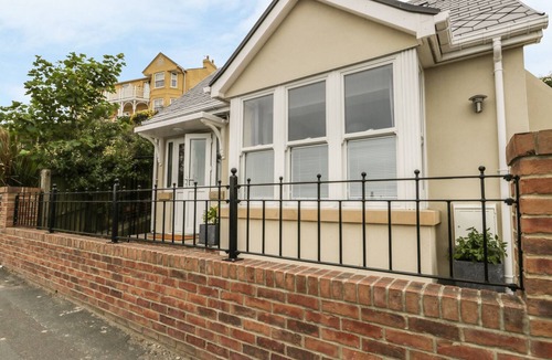 Muston Cottage | Sunrise