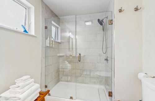 Malletts Bay House | Sunrise House on Lake Champlain