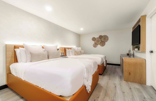 Point Loma Hotel | Sunrise Inn San Diego