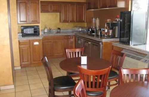 Everett Hotel | Sunrise Inn