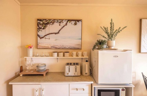 Waiheke Island House | Sunrise Loft – Sea Views & Serenity Above It All