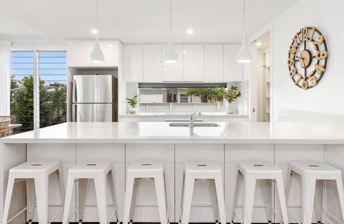 Kingscliff House | Sunrise Mansion with Pool