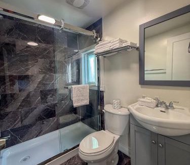 Owen Sound Hotel | Sunrise Motel