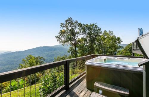 Saluda House | Sunrise Mountain Retreat