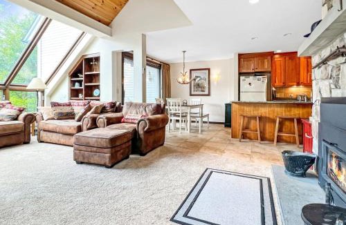 Killington House | Sunrise Northstar B1 - Bear View