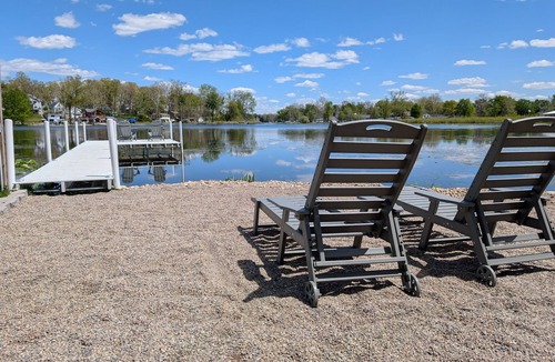 Leesburg House | Sunrise on Sawmill - Kayaks, Paddleboat, Firepit, Arcade!