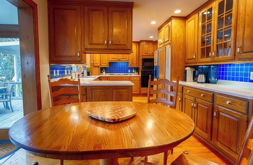 Geneva House | Sunrise on the Bay: Luxurious Seneca Lakefront Escape