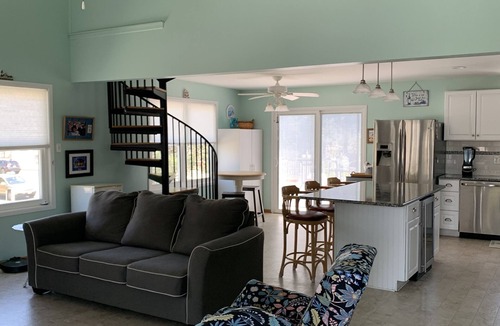Beach Haven Park House | Sunrise or Sunset, 2 blocks from the beach and 1 block from the Bay!