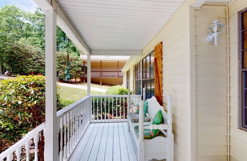 Gumlog House | Sunrise over Lake Hartwell