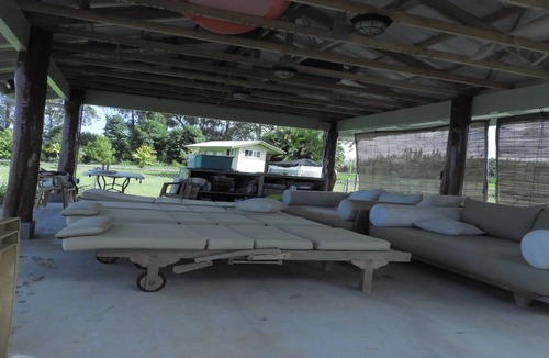 Pepeekeo House | Sunrise over the ocean with private pool