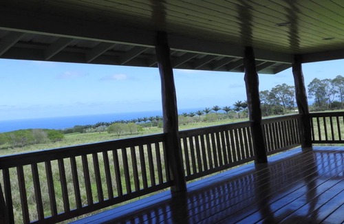 Pepeekeo House | Sunrise over the ocean with private pool