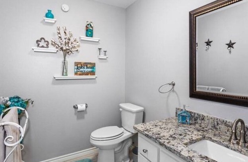 Chandler Condo | Sunrise Paradise on Lake Palestine with Private Dock and Kayaks