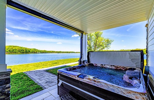 Mineral House | Sunrise Point Lakefront Lake Anna, Beach, Dock