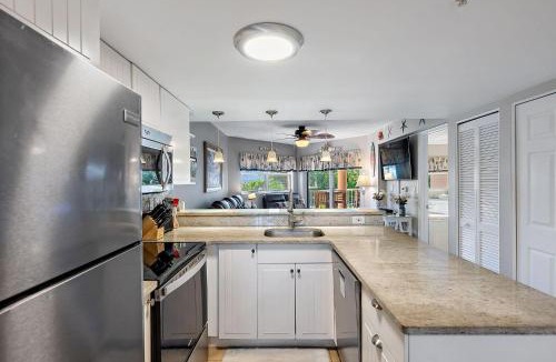 St. Pete Beach House | Sunrise Resort 209